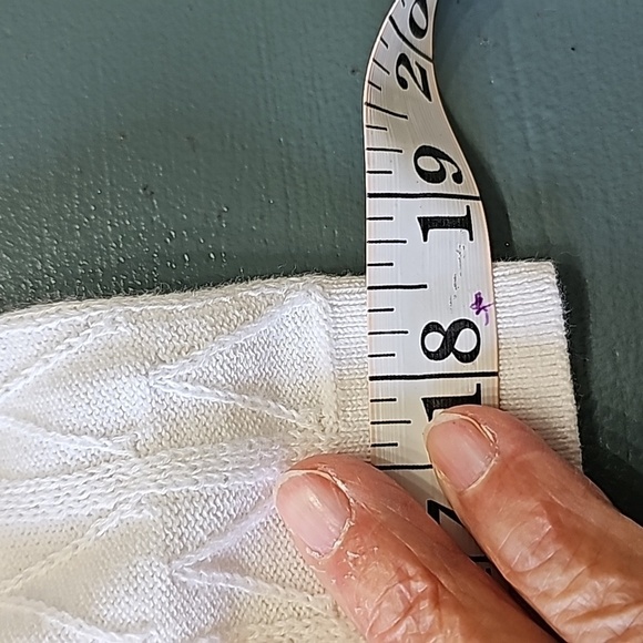 TALBOTS NWT, White pop Over, and Sweater size Petite small. Staple to wardrobe. - Picture 13 of 13